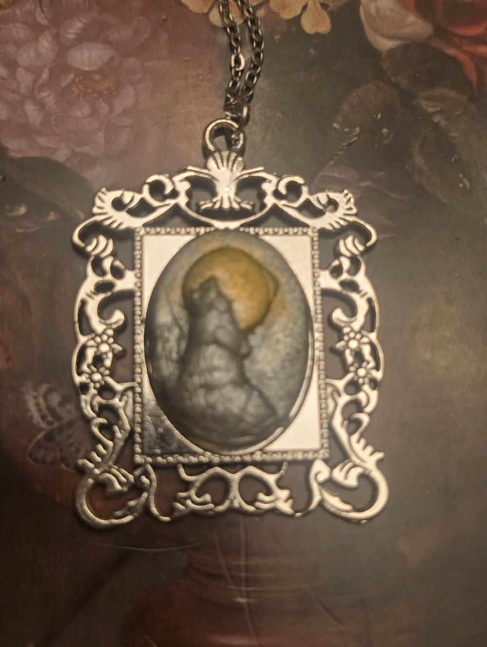 Wolf Howking Cameo Pendant In Silver Frame On Stainless Steel Chain Necklace